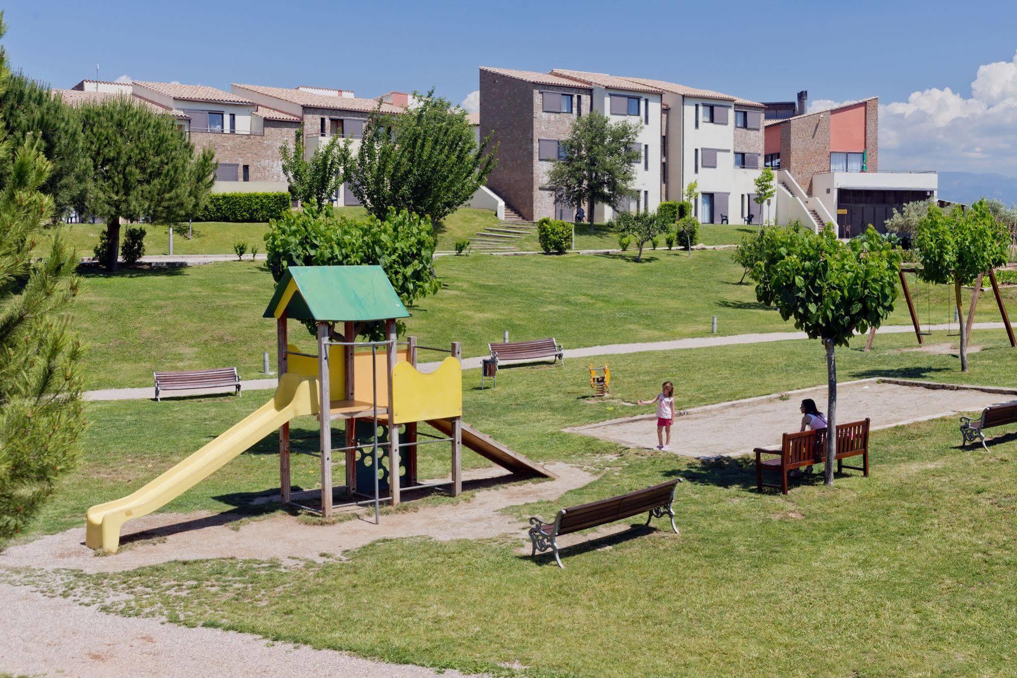 Vilar Rural De Cardona Bagian luar foto