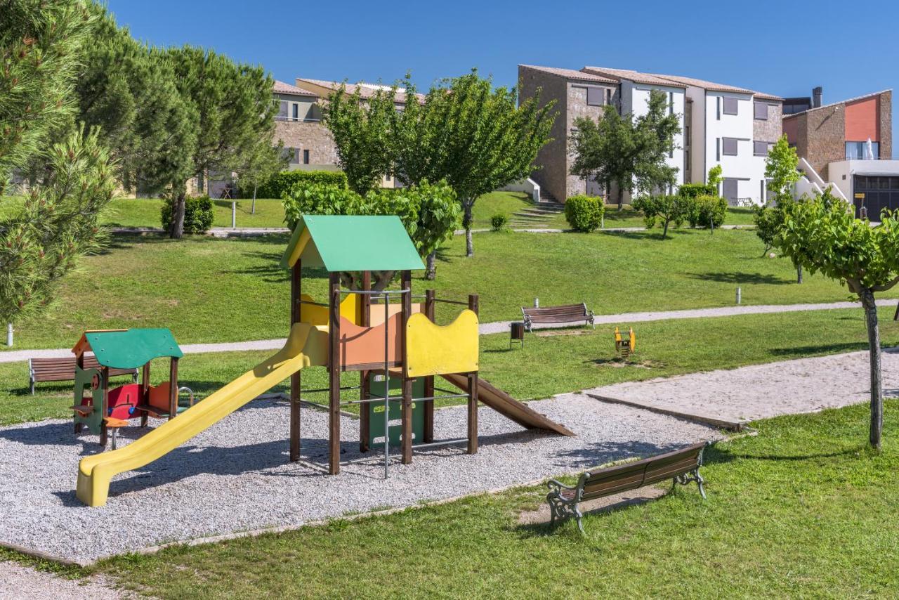 Vilar Rural De Cardona Bagian luar foto